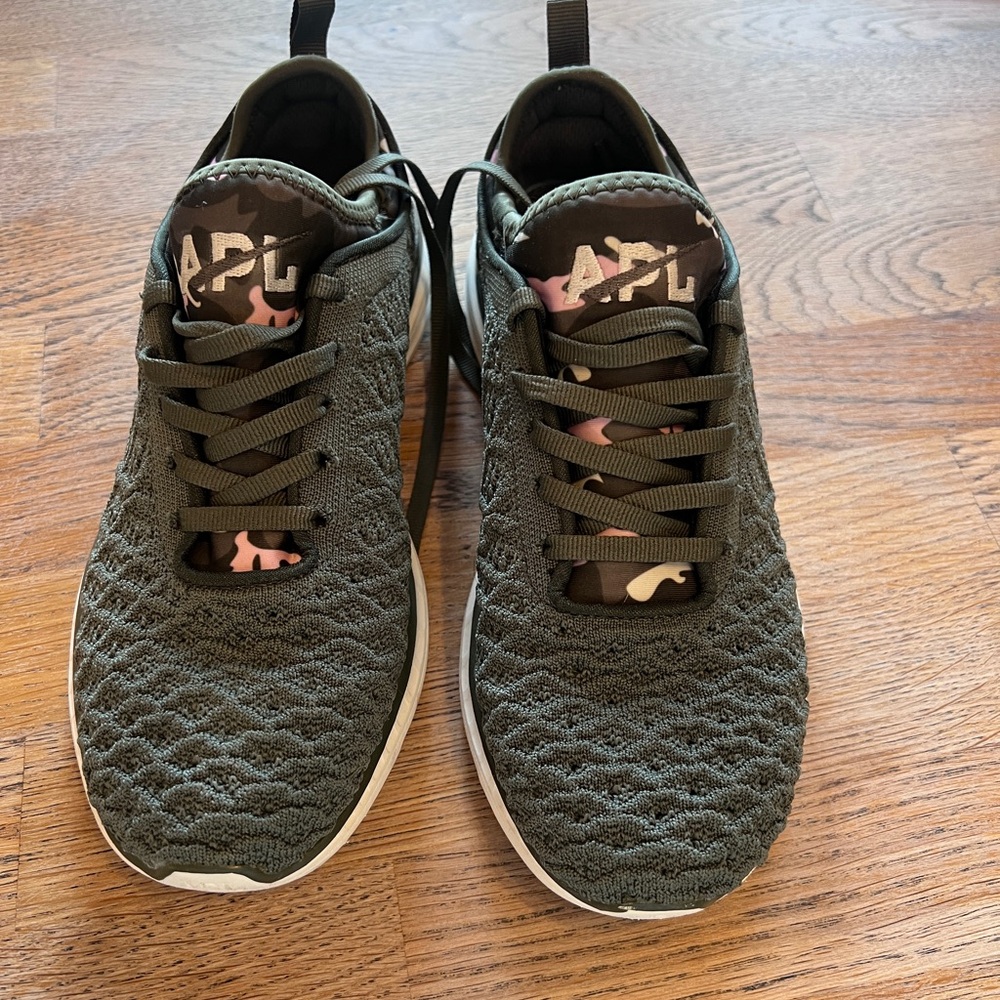 Apl Techloom Phantom Size 7.5 - image 1